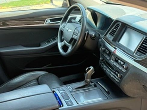 Used 2015 Hyundai Genesis 3.8 w/ Option Group 03 RWD image 6