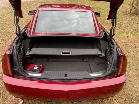 Used 2006 Cadillac XLR image 11