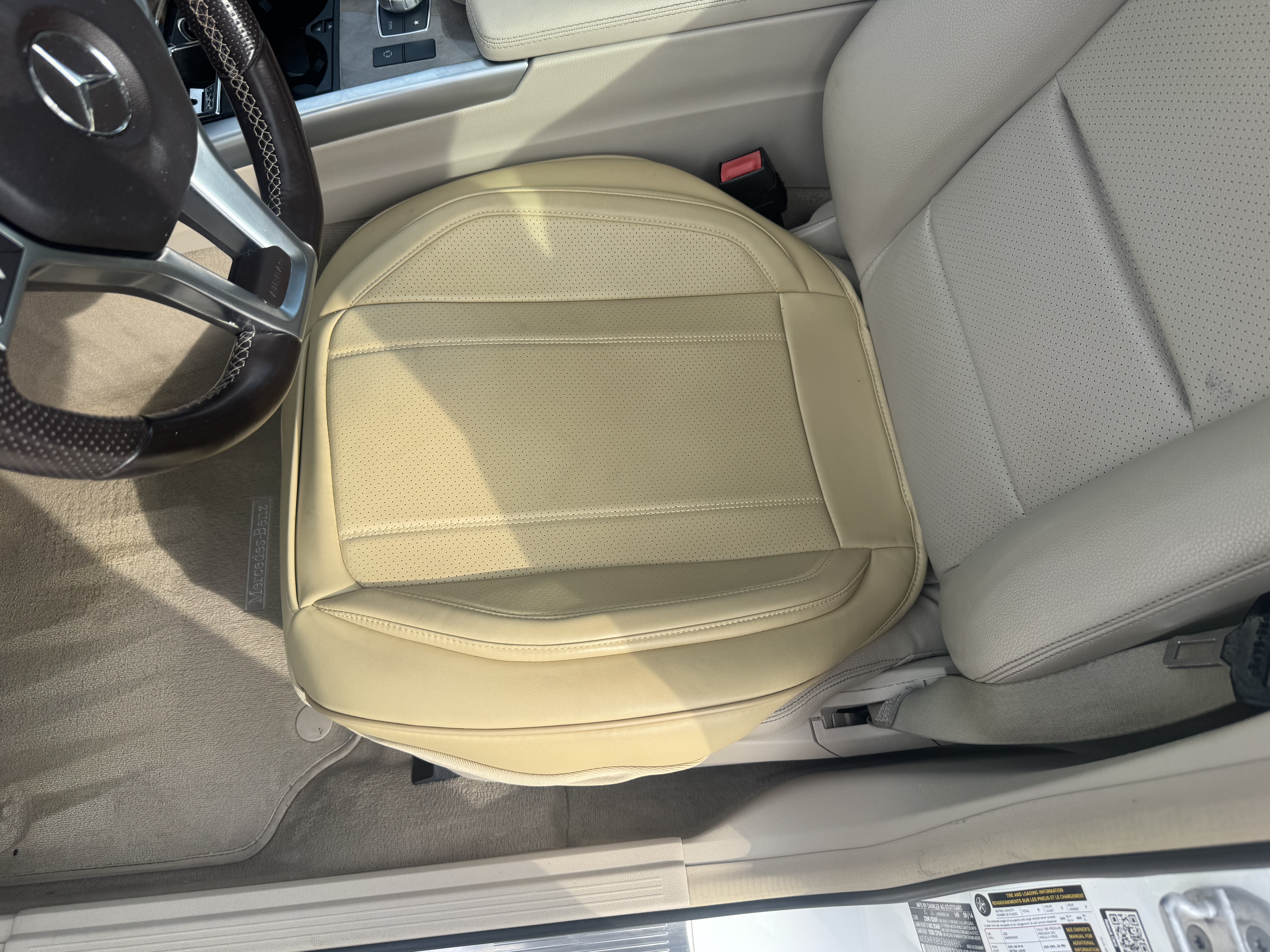 Used 2015 Mercedes-Benz E 350 4MATIC Sedan image 25