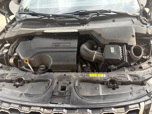 Used 2020 Land Rover Range Rover Evoque SE AWD/4WD image 16