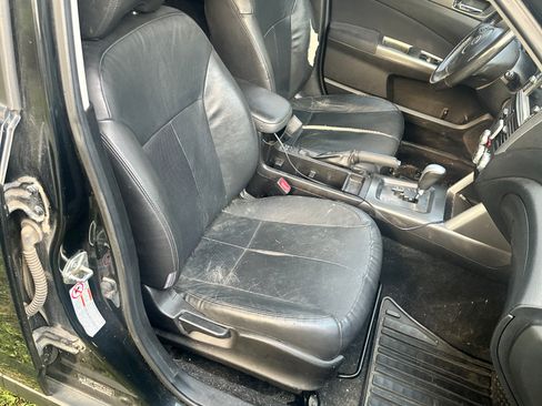 Used 2011 Subaru Forester 2.5X Limited AWD/4WD image 13