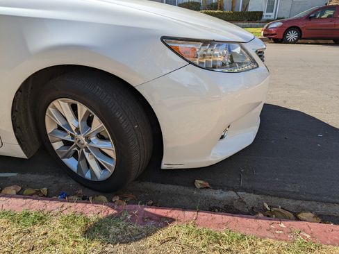 Used 2015 Lexus ES 300h 300h Sedan 4D image 8