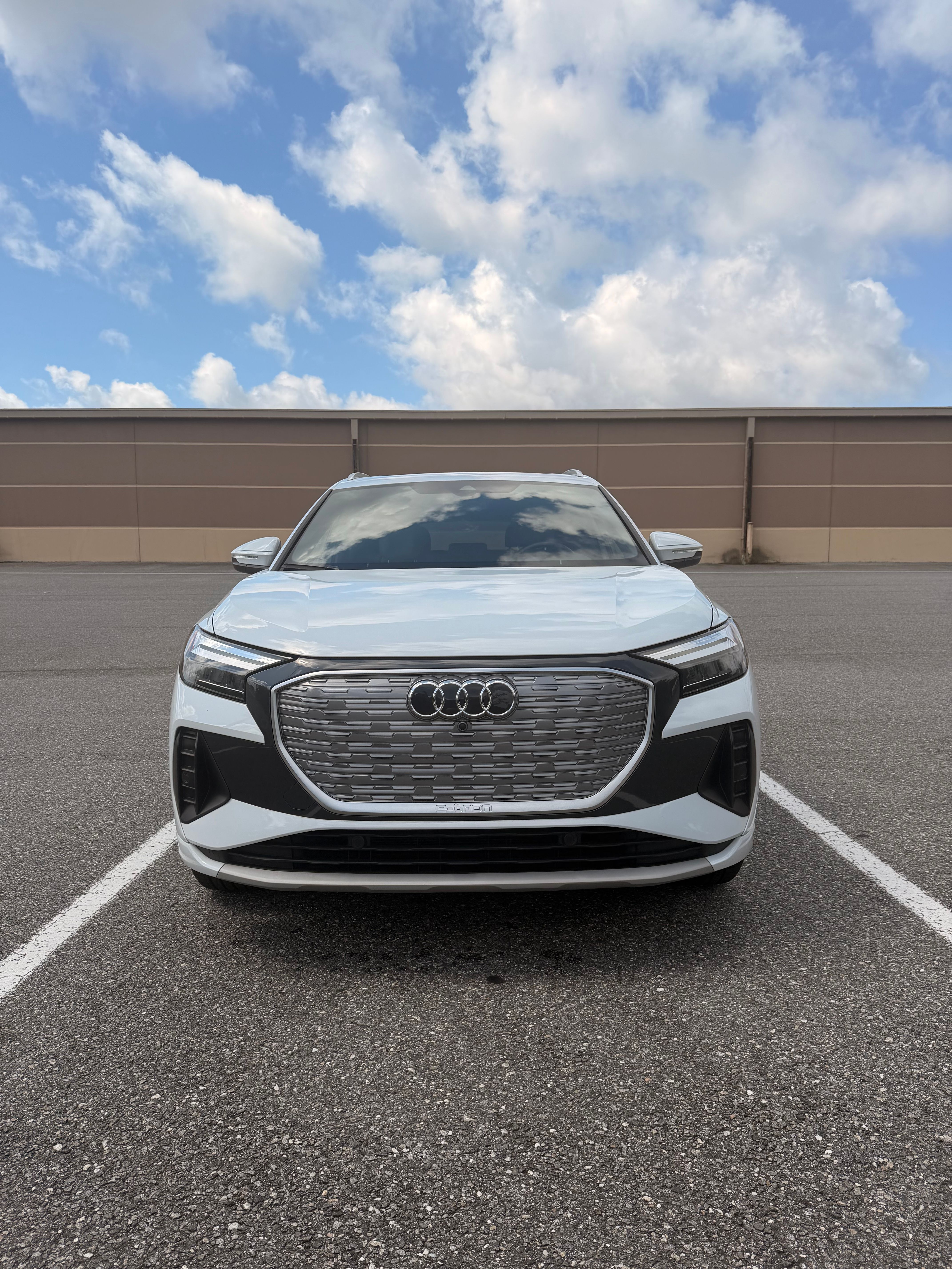 Used 2022 Audi Q4 e-tron Premium AWD/4WD image 12