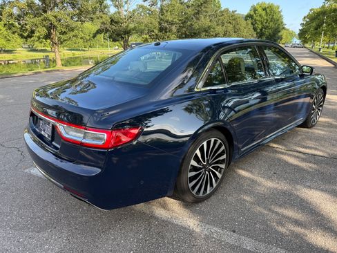 Used 2017 Lincoln Continental Black Label w/ Rear-seat Package AWD/4WD image 5