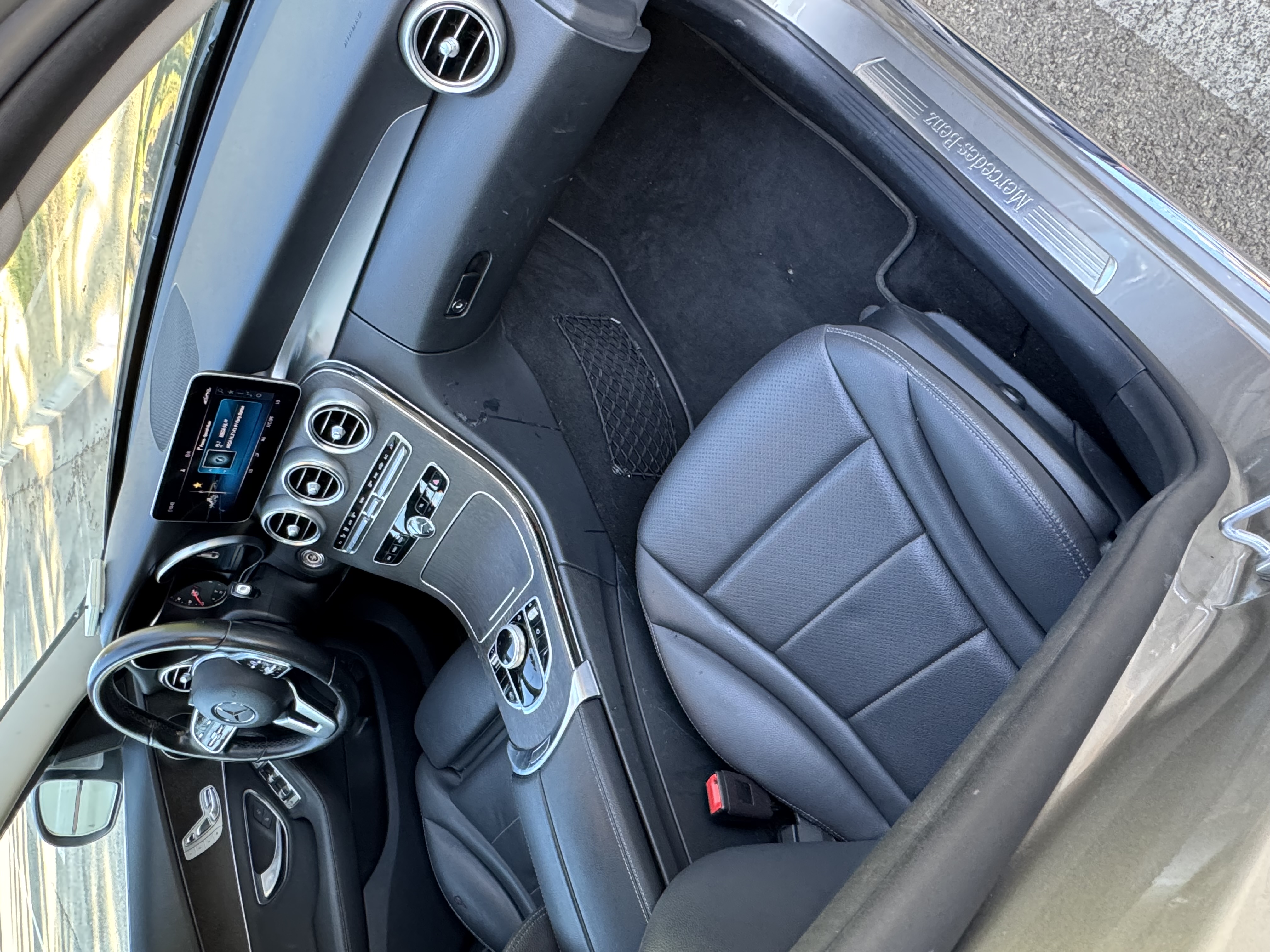 Used 2019 Mercedes-Benz C 300 Sedan image 15
