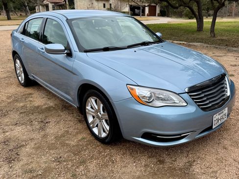 Used 2013 Chrysler 200 Touring w/ S Exterior Appearance Pkg image 11