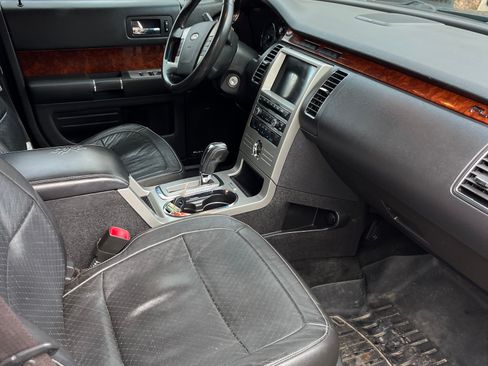 Used 2011 Ford Flex Limited image 5