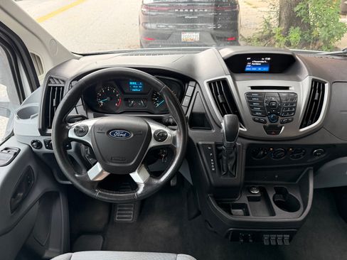 Used 2016 Ford Transit 350 XL RWD image 9