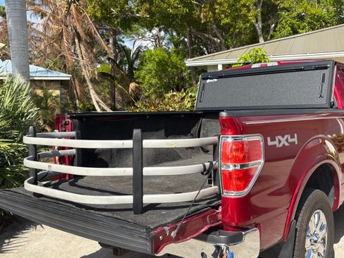 Used 2013 Ford F150 Lariat w/ Lariat Chrome Pkg image 8