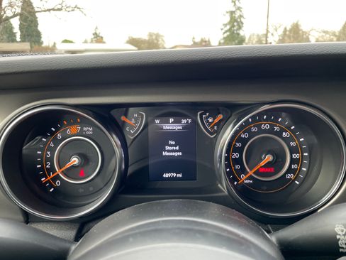 Used 2021 Jeep Wrangler Sport image 14