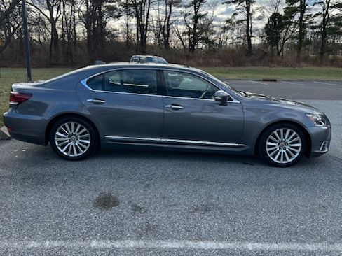 Used 2016 Lexus LS 460 L image 5