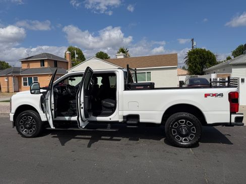 Used 2023 Ford F250 Platinum AWD/4WD image 11