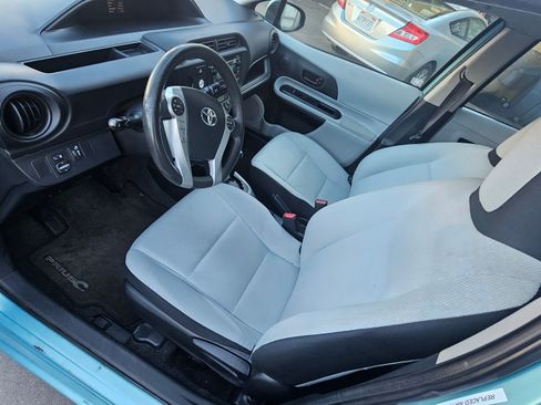 Used 2014 Toyota Prius C One image 26