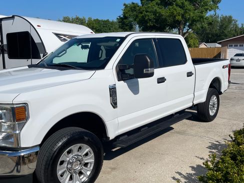 Used 2022 Ford F250 XLT image 2