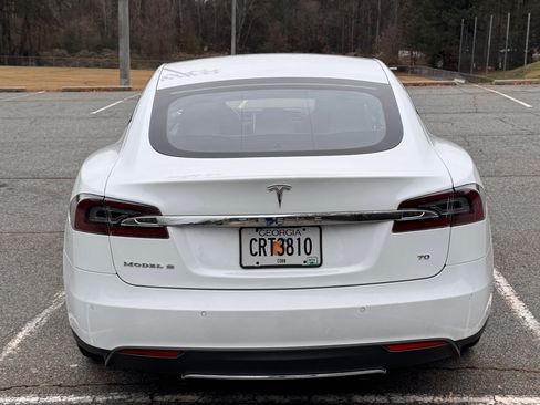 Used 2015 Tesla Model S 70 image 5