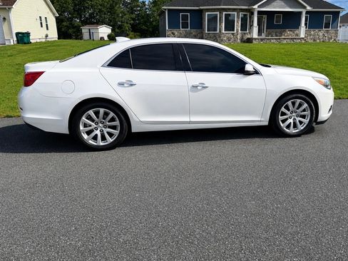 Used 2015 Chevrolet Malibu LTZ FWD image 4