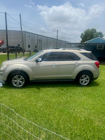 Used 2011 Chevrolet Equinox LTZ FWD image 1