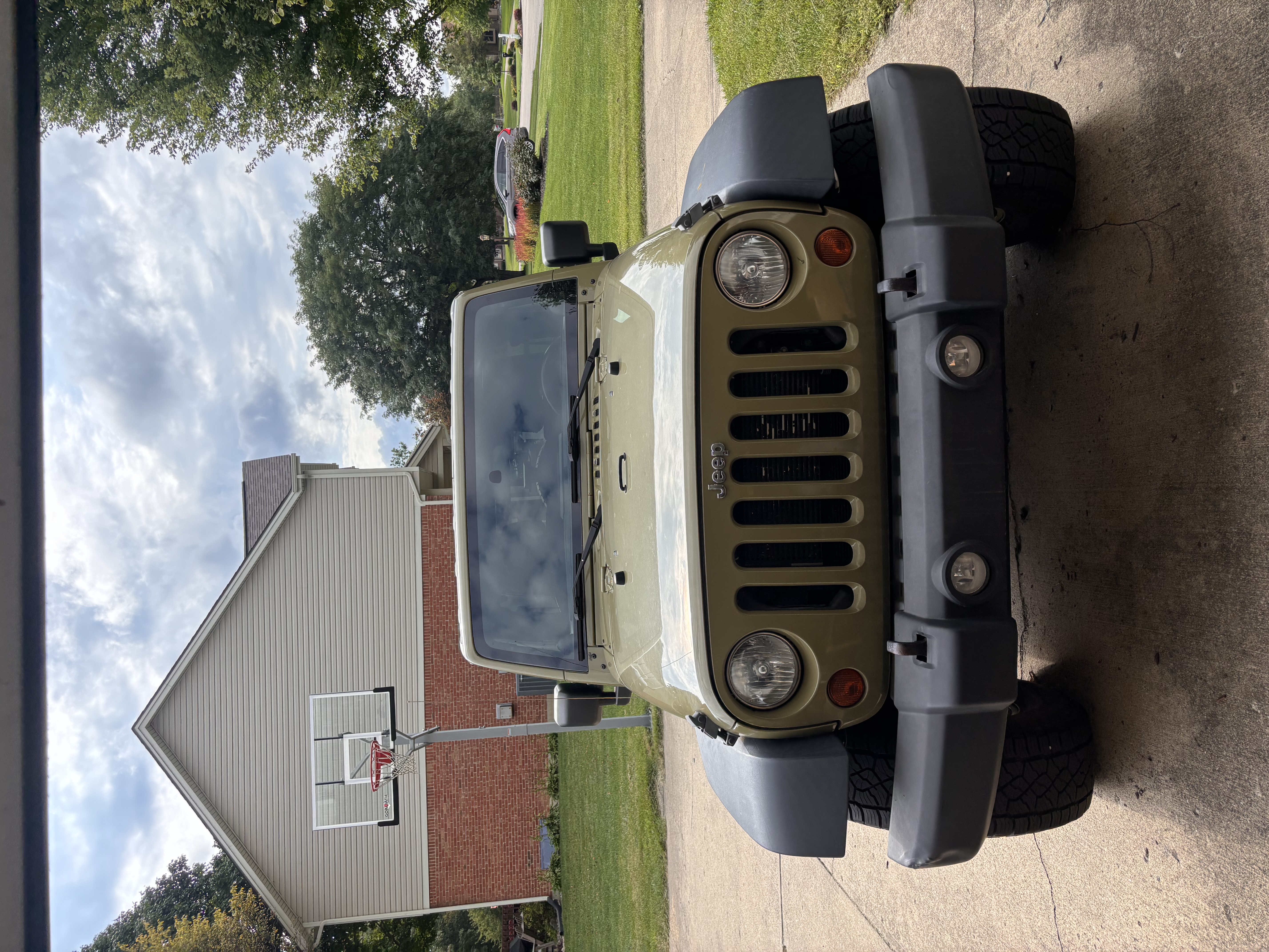 Used 2013 Jeep Wrangler Unlimited Sport AWD/4WD image 2