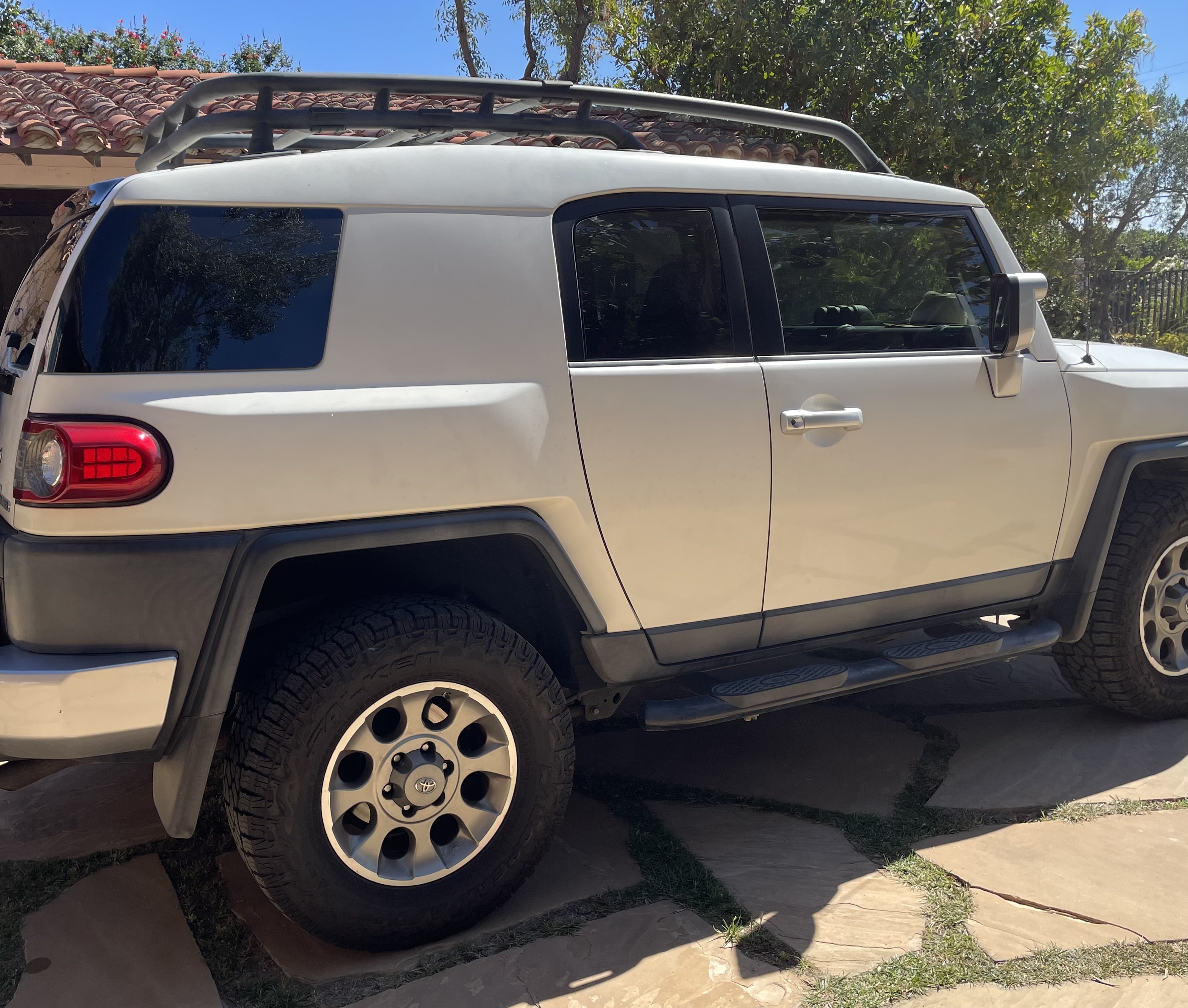 Used 2013 Toyota FJ Cruiser 4WD w/ Upgrade Pkg image 13