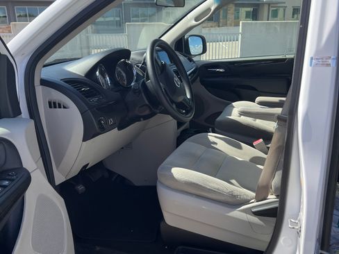 Used 2017 Dodge Grand Caravan SE w/ Power Window Group image 13