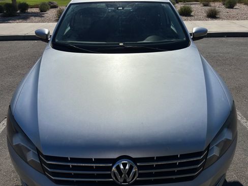 Used 2013 Volkswagen Passat TDI SE image 11