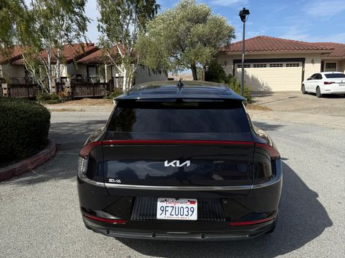 Used 2022 Kia EV6 Wind RWD image 9