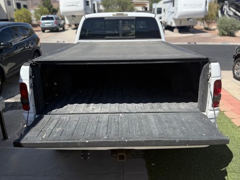 Used 1998 Dodge Ram 2500 Truck 4x4 Quad Cab image 4