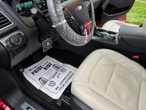 Used 2016 Ford Explorer Platinum image 10