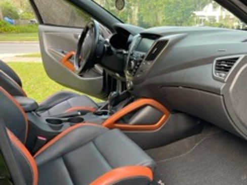 Used 2017 Hyundai Veloster Turbo w/ Tech Package 02 image 23