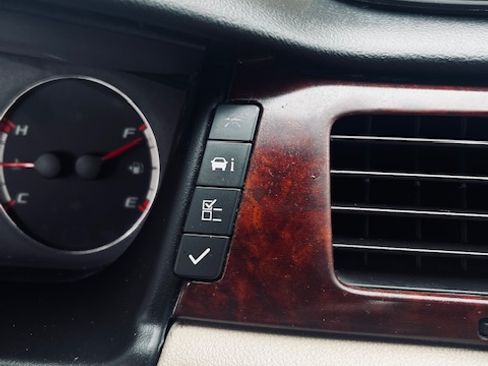 Used 2006 Chevrolet Impala SS image 22