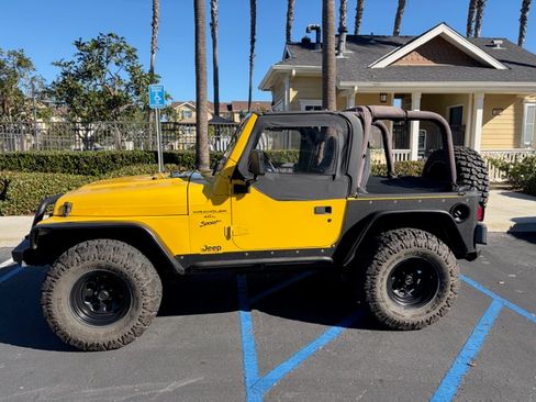Used 2000 Jeep Wrangler Sport image 1