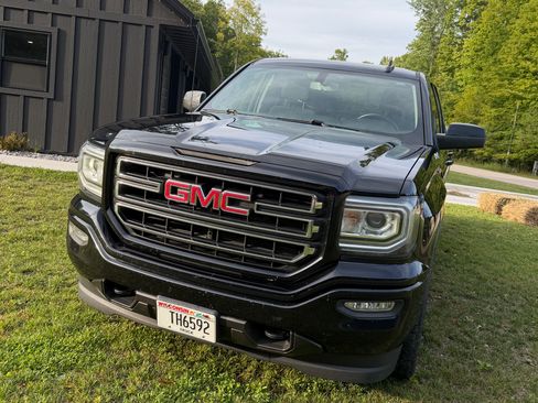 Used 2017 GMC Sierra 1500 SLE w/ Elevation Edition AWD/4WD image 4