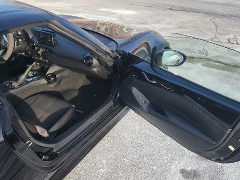 Used 2021 MAZDA MX-5 Miata RF Club image 9