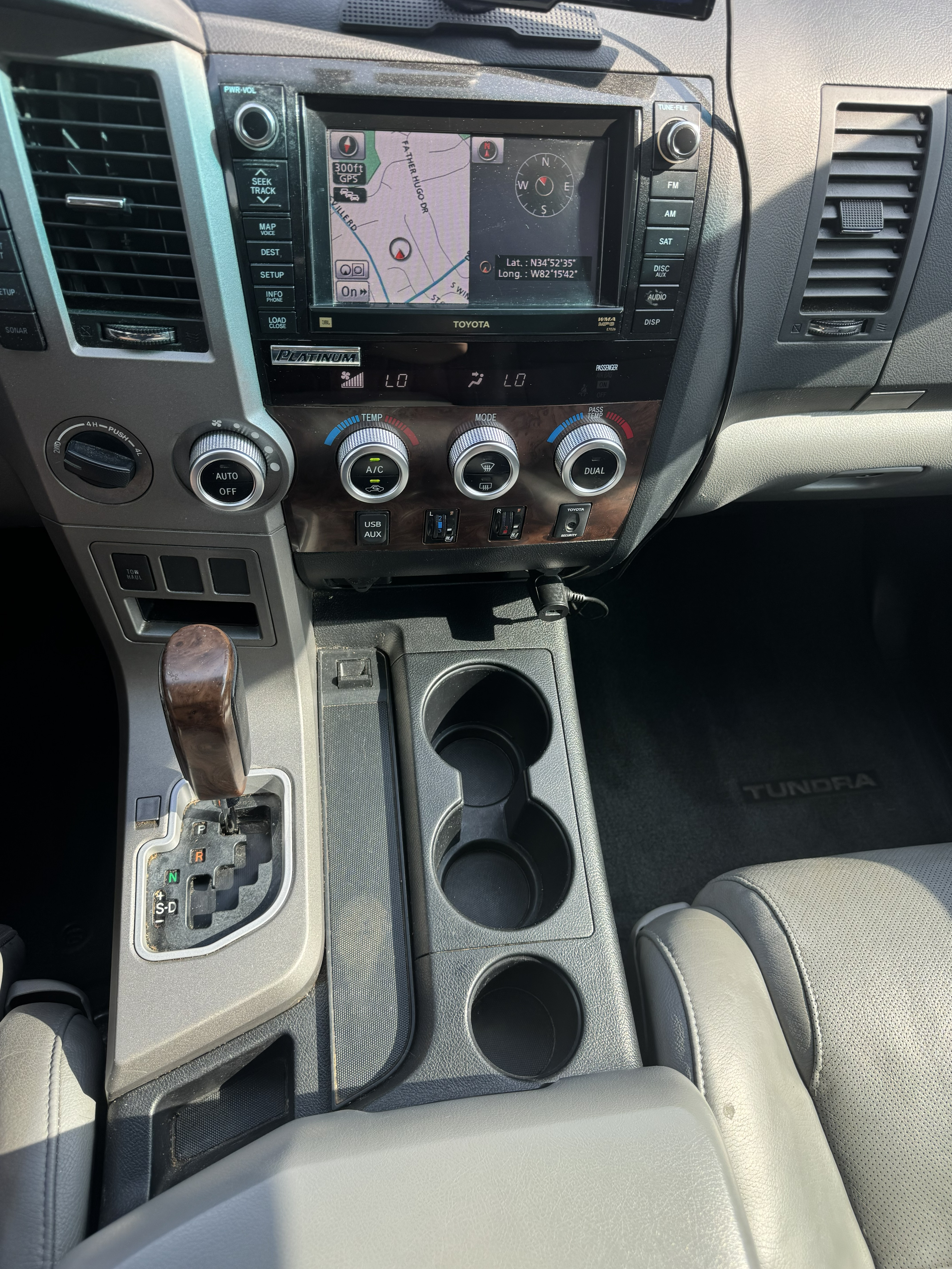 Used 2013 Toyota Tundra Platinum AWD/4WD image 14