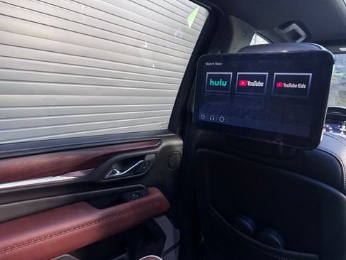 Used 2023 GMC Yukon XL Denali Ultimate image 17