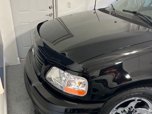 Used 2004 Ford F150 Lightning image 8