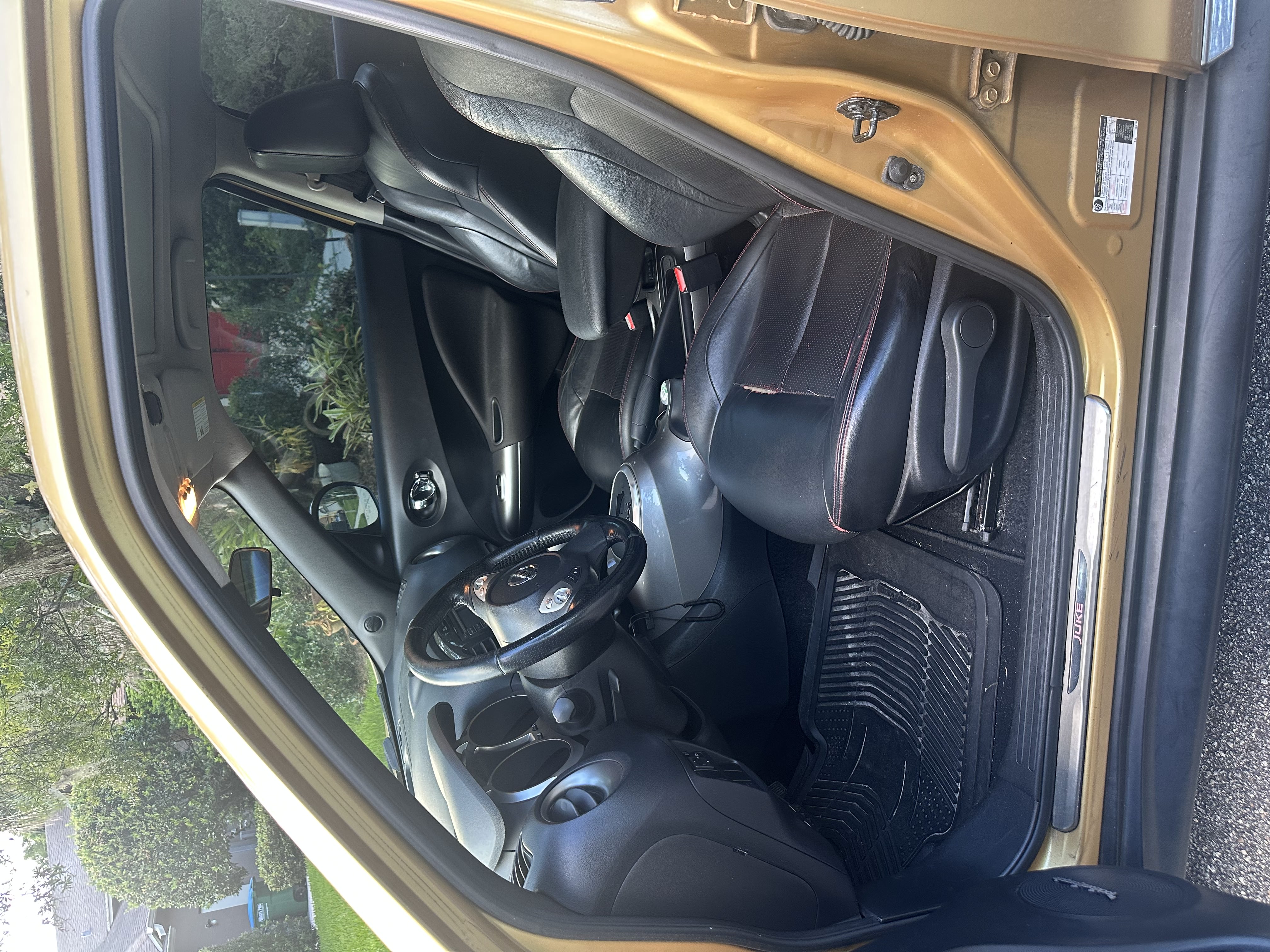 Used 2013 Nissan Juke SL w/ Chrome Pkg FWD image 6