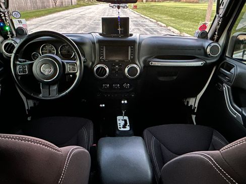 Used 2013 Jeep Wrangler Unlimited Sahara w/ Dual Top Group image 16