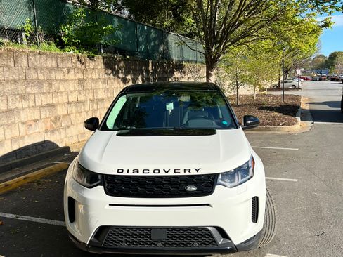 Used 2023 Land Rover Discovery Sport S image 6