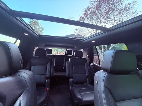 Used 2021 Chevrolet Tahoe Z71 w/ Luxury Package image 9