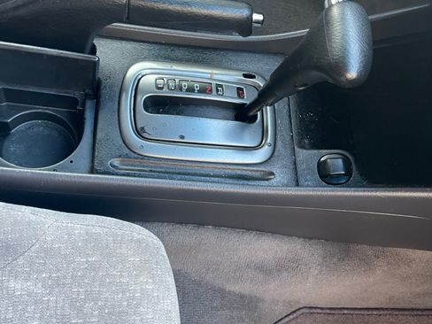 Used 2002 Honda Accord LX image 8