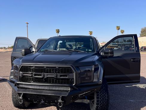 Used 2017 Ford F150 Raptor w/ Equipment Group 802A Luxury image 12