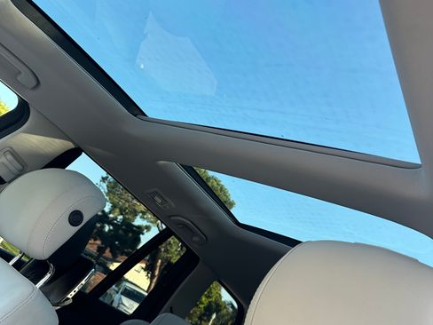 Used 2018 Mercedes-Benz GLS 550 4MATIC image 24