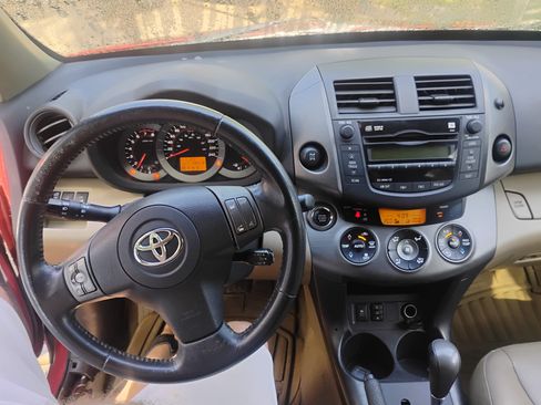 Used 2009 Toyota RAV4 Limited AWD/4WD image 8