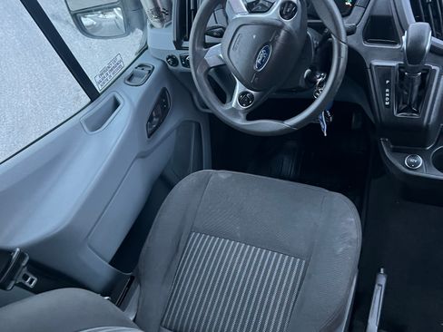 Used 2019 Ford Transit 350 XLT image 11