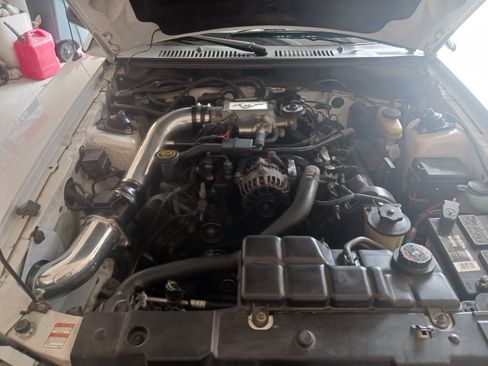 Used 2000 Ford Mustang GT image 2