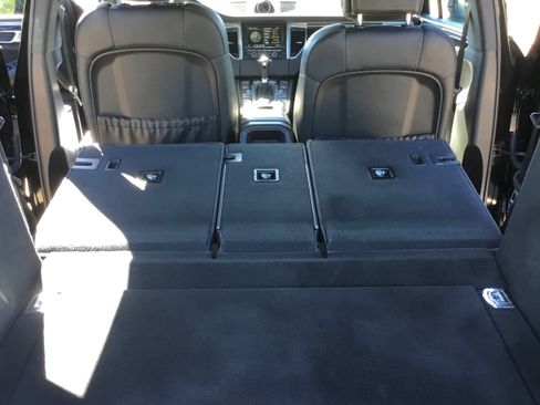 Used 2015 Porsche Macan S image 21