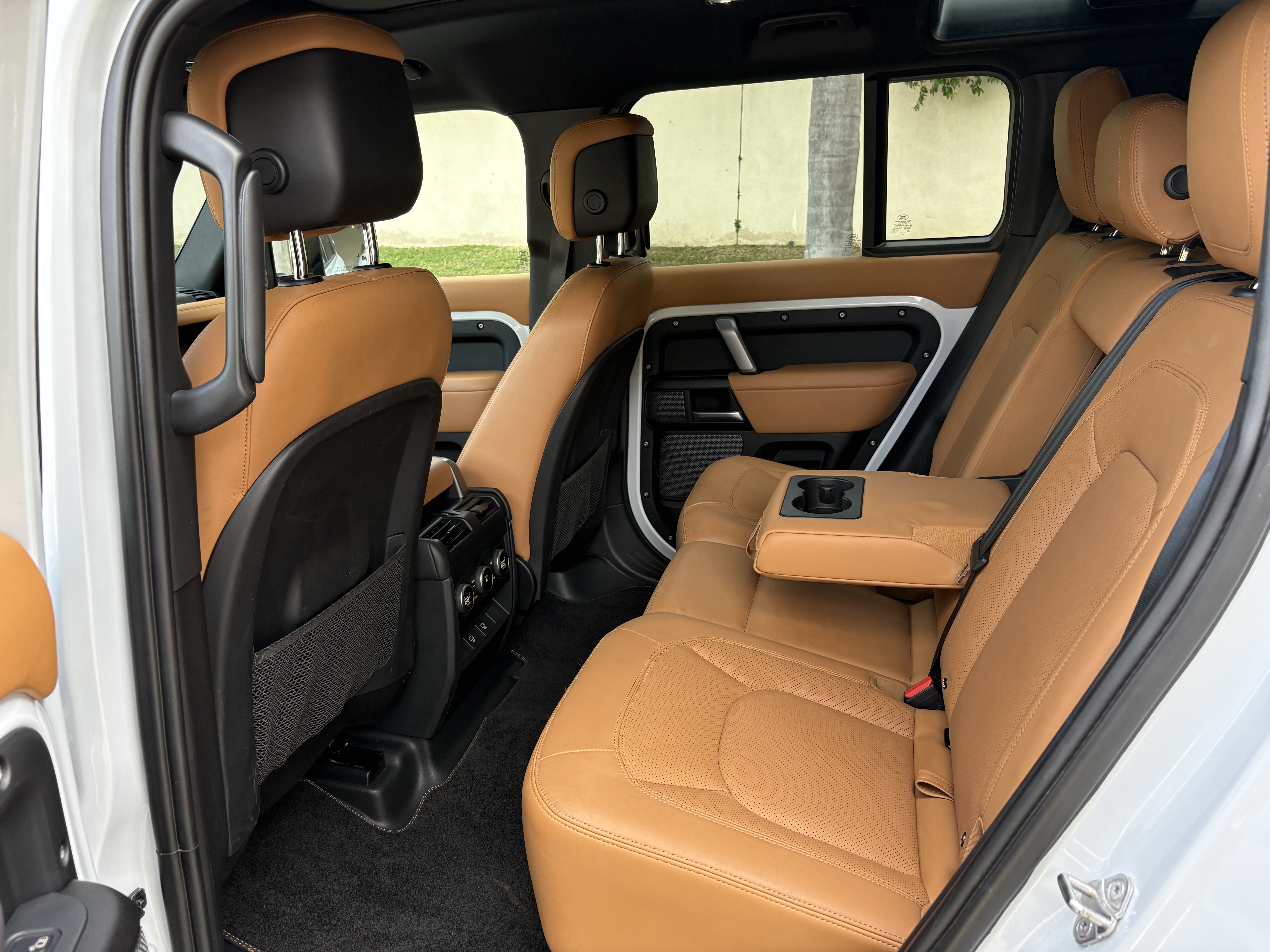 Used 2023 Land Rover Defender 110 AWD/4WD image 13