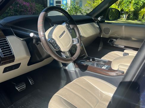 Used 2016 Land Rover Range Rover Supercharged image 6