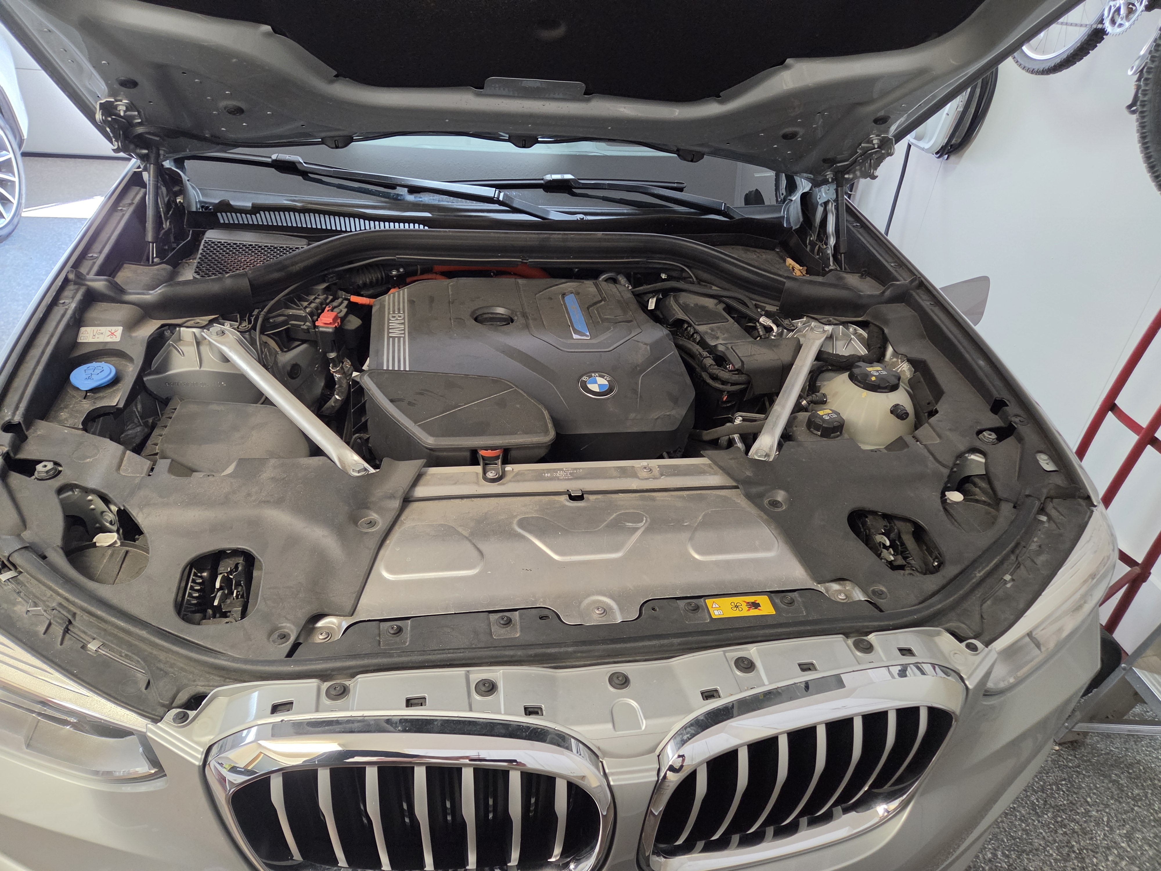 Used 2020 BMW X3 xDrive30e w/ Premium Package AWD/4WD image 27